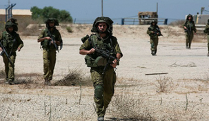 Soldados israelíes desplegados durante el conflcito. Soldados israelíes desplegados durante el conflcito.