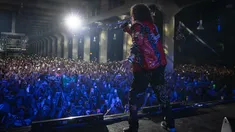 La Mona Jiménez se presentó ante 10.000 personas en el Complejo Forja de Córdoba. La Mona Jiménez se presentó ante 10.000 personas en el Complejo Forja de Córdoba.