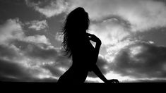 Invitó a todos a comer y se fue sin pagar la cuenta Invitó a todos a comer y se fue sin pagar la cuenta