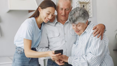 Raverta y Massa anunciaron un nuevo crédito para jubilados, con tasas bajas de interés. Raverta y Massa anunciaron un nuevo crédito para jubilados, con tasas bajas de interés.