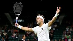 Tomás Etcheverry remontó un partidazo en su debut en Wimbledon y lo espera un gigante. Tomás Etcheverry remontó un partidazo en su debut en Wimbledon y lo espera un gigante.