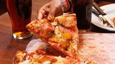 Lo que distingue a la marca son las originales y audaces variantes de sabores. Lo que distingue a la marca son las originales y audaces variantes de sabores.