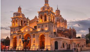 El Papa vistará la icónica&nbsp;Catedral de Nuestra Señora de la Asunción.