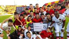 El plantel de Patronato festejó la victoria.