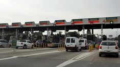 Los nuevos peajes funcionarán con cobro automático mediante TelePASE. Los nuevos peajes funcionarán con cobro automático mediante TelePASE.