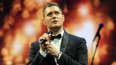 Michael Bublé será sometido a una cirugía de cuerdas vocales: No voy a poder hablar por un tiempo Michael Bublé será sometido a una cirugía de cuerdas vocales: No voy a poder hablar por un tiempo