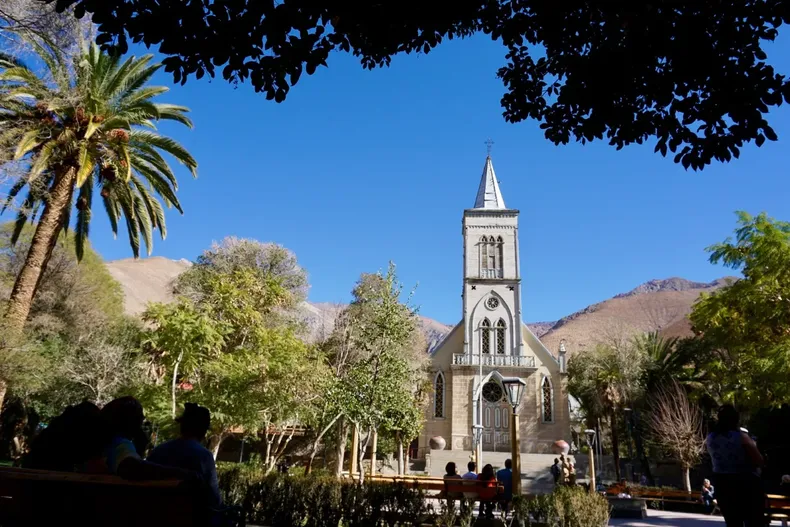 Entre sus principales atractivos destaca ser cuna de la denominación de origen del pisco desde 1931.