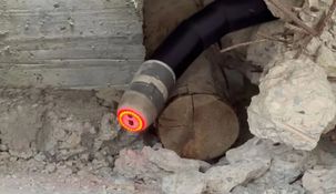 Robot serpiente, tecnología utilizada en Venezuela para inspeccionar entre los escombros, tras los terremotos.