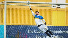 El arquero se sumó al conjunto árabe. El arquero se sumó al conjunto árabe.