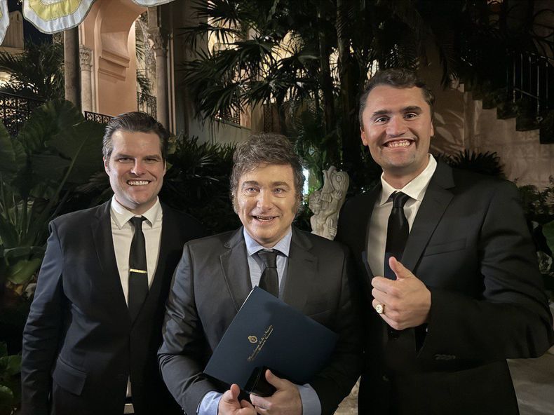 Javier Milei envió sus condolencias a la familia de Charlie Kirk y responsabilizó a la izquierda por su asesinato