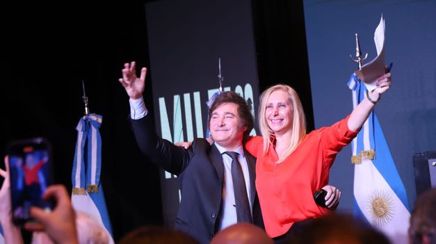 Javier Milei junto a su hermana, Karina.