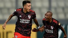 Matías Suárez convirtió el gol del triunfo en Lima. Matías Suárez convirtió el gol del triunfo en Lima.