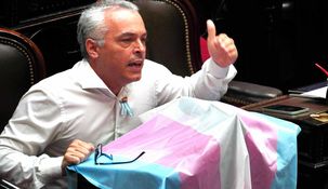 Esteban Paulón, diputado y militante LGBTQ+.