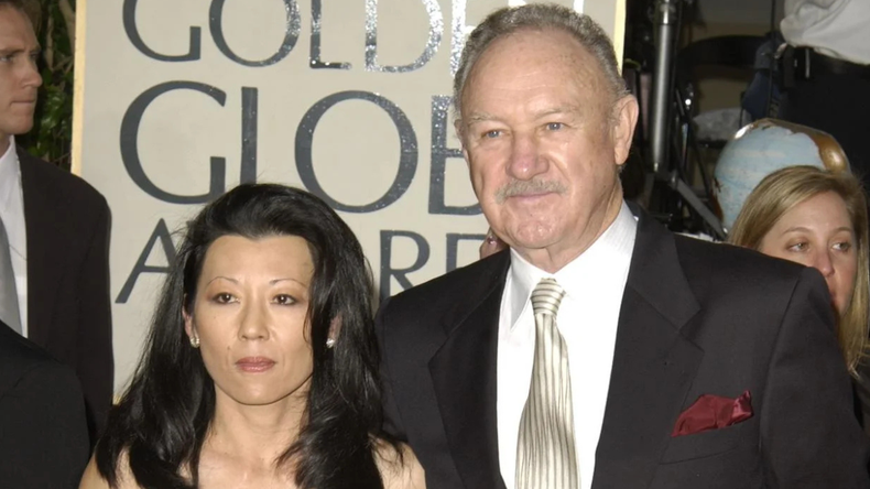 El actor y su mujer en la&nbsp; 60° edición de los premios Globo de Oro en el Beverly Hilton Hotel en 2003.