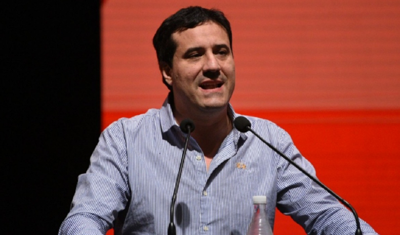 Maximiliano Abad criticó a La Libertad Avanza por sus modos para alcanzar consenso con la Ley Bases.