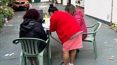 Se relevaron un total de 107 trabajadores y trabajadoras que se desempeñaban en geriátricos. Se relevaron un total de 107 trabajadores y trabajadoras que se desempeñaban en geriátricos.