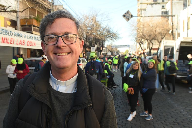 Jorge García Cuerva, arzobispo de Buenos Aires se suma a la peregrinación.