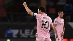 El 10 hizo un doblete contra Dallas. El 10 hizo un doblete contra Dallas.