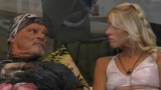 La fría reacción de Camila cuando Alfa la saludó durante su salida La fría reacción de Camila cuando Alfa la saludó durante su salida