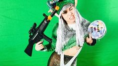 A Miley Cyrus le hackearon el Twitter: mirá sus fotos disfrazada de duende navideño A Miley Cyrus le hackearon el Twitter: mirá sus fotos disfrazada de duende navideño
