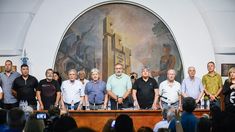 La medida cautelar que suspende ese tramo laboral del decreto sigue operativa.