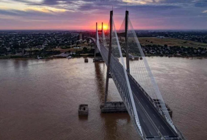 El puente une las provincias de Santa Fe y Entre Ríos y circulan por él 7 mil rodados de todo tipo.
