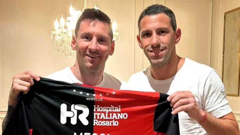 Maxi Rodríguez y Messi estarán juntos en la cancha de Newells.&nbsp;