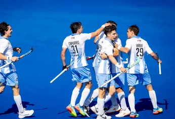 La Selección argentina masculina se impuso 2-1 ante el vigente campeón olímpico en Bélgica.