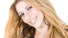 El radical cambio de look de Mónica Ayos El radical cambio de look de Mónica Ayos