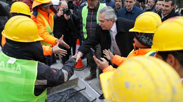 Alberto Fernández visitó la obra pública 5.000 en Berazategui.