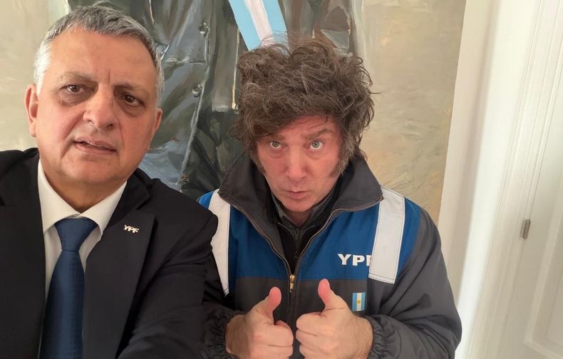 Javier Milei junto a Horacio Marín.