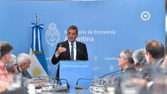 Massa se reune con su gabinete económico.