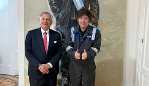 Milei recibió a Huerta de Soto antes de viajar al Vaticano.