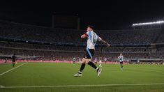 Argentina, líder de las Eliminatorias sudamericanas. Argentina, líder de las Eliminatorias sudamericanas.