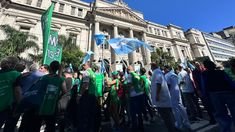 El Senado aprobó en una sesión maratónica la Ley de Financiamiento Universitario