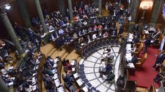 La Legislatura porteña pospuso para el viernes la sesión para suspender las PASO. La Legislatura porteña pospuso para el viernes la sesión para suspender las PASO.