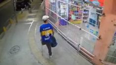 El ladrón fue detenido. El ladrón fue detenido.