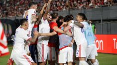 Chile logró una victoria importante frente a Paraguay en la Eliminatorias Sudamericanas. Chile logró una victoria importante frente a Paraguay en la Eliminatorias Sudamericanas.