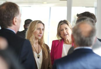 Karina Milei junto a la ministra de Seguridad, Alejandra Monteoliva.