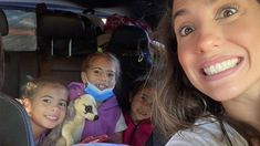 Cinthia Fernández chocó cuando conducía hacia LAM, pero no se bajó del auto por la lluvia Cinthia Fernández chocó cuando conducía hacia LAM, pero no se bajó del auto por la lluvia