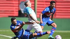 El momento en que el delantero se lesionó.