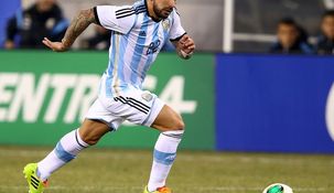 Pocho Lavezzi lleva a juicio a un periodista con Lionel Messi como testigo Pocho Lavezzi lleva a juicio a un periodista con Lionel Messi como testigo