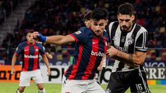 Adam Bareiro, de San Lorenzo, es marcado por Federico Andueza. Adam Bareiro, de San Lorenzo, es marcado por Federico Andueza.