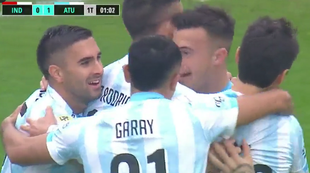 Lotti marcó el 1-0 para Atlético Tucumán.