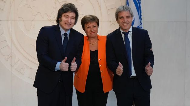 Milei, Giorgieva y Caputo, en la última reunión en febrero de este año.