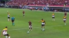 El penal fue sancionado a los 43 minutos del segundo tiempoque terminó con la victoria al Flamengo