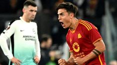 Paulo Dybala festeja el 1-0 de Roma ante Brighton. Paulo Dybala festeja el 1-0 de Roma ante Brighton.