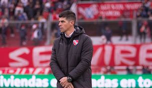 Tras la salida de Montenegro, renunció Graf como DT de Independiente