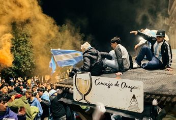 susto en entre rios: se desplomo el techo de un bar durante los festejos por el triunfo de la seleccion argentina
