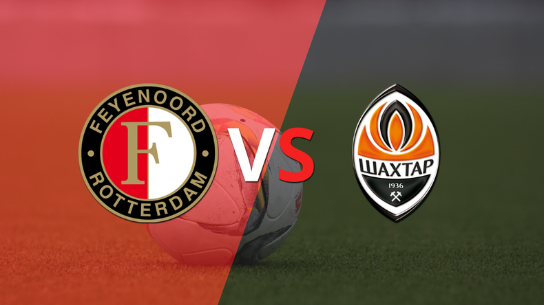 Goleó Feyenoord y se clasificó a Cuartos de Final